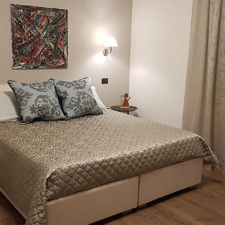 B&B Al Civico16 Guspini Zewnętrze zdjęcie