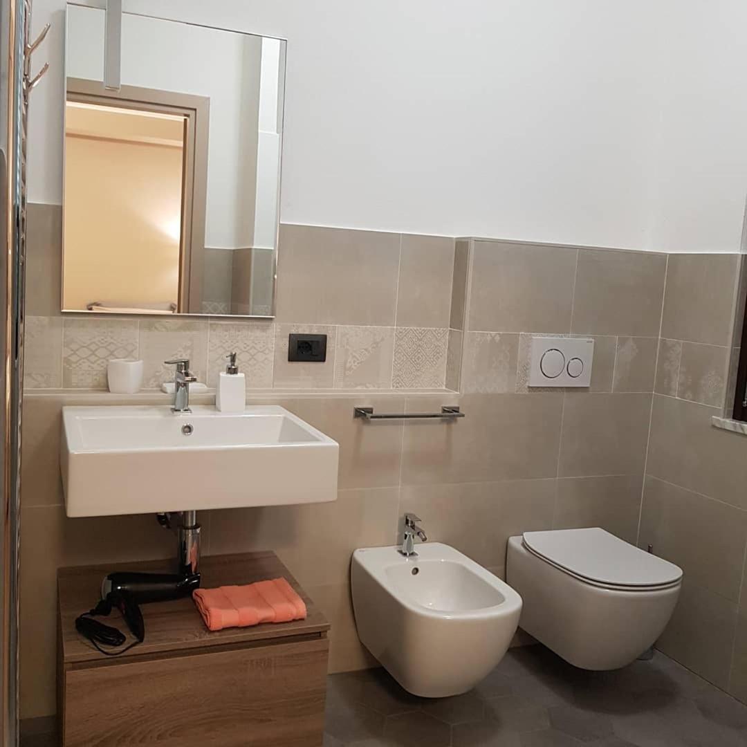 B&B Al Civico16 Guspini Zewnętrze zdjęcie